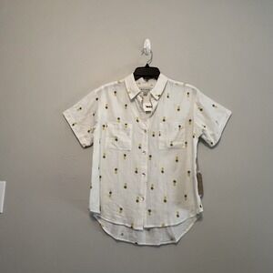 NWT Rae Dunn Shirt Size M Women's Linen Pineapple Print Button Coastal Beach‎